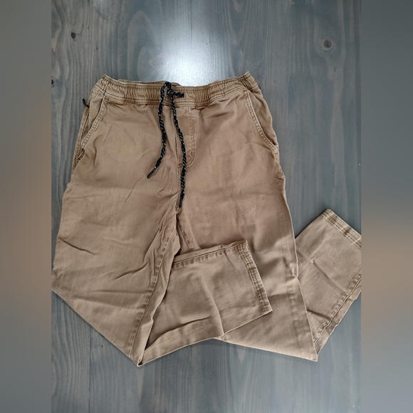 Men's Jogger - Picture 1 of 3